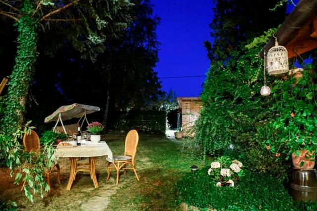 Siesta Vendeghaz Villa Eger Exteriör bild