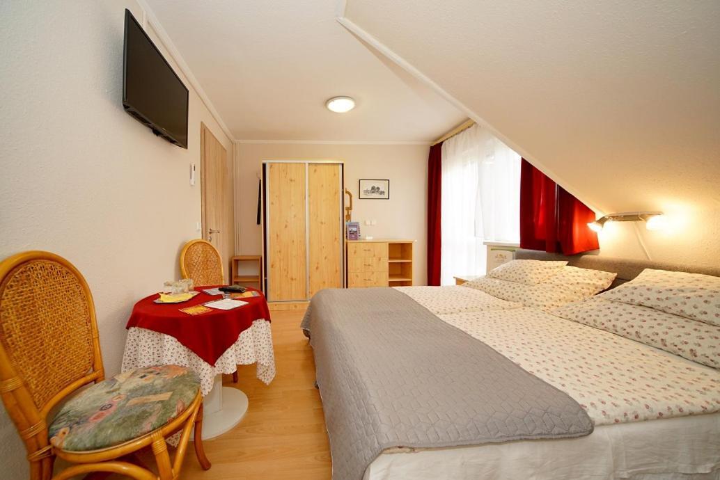 Siesta Vendeghaz Villa Eger Exteriör bild