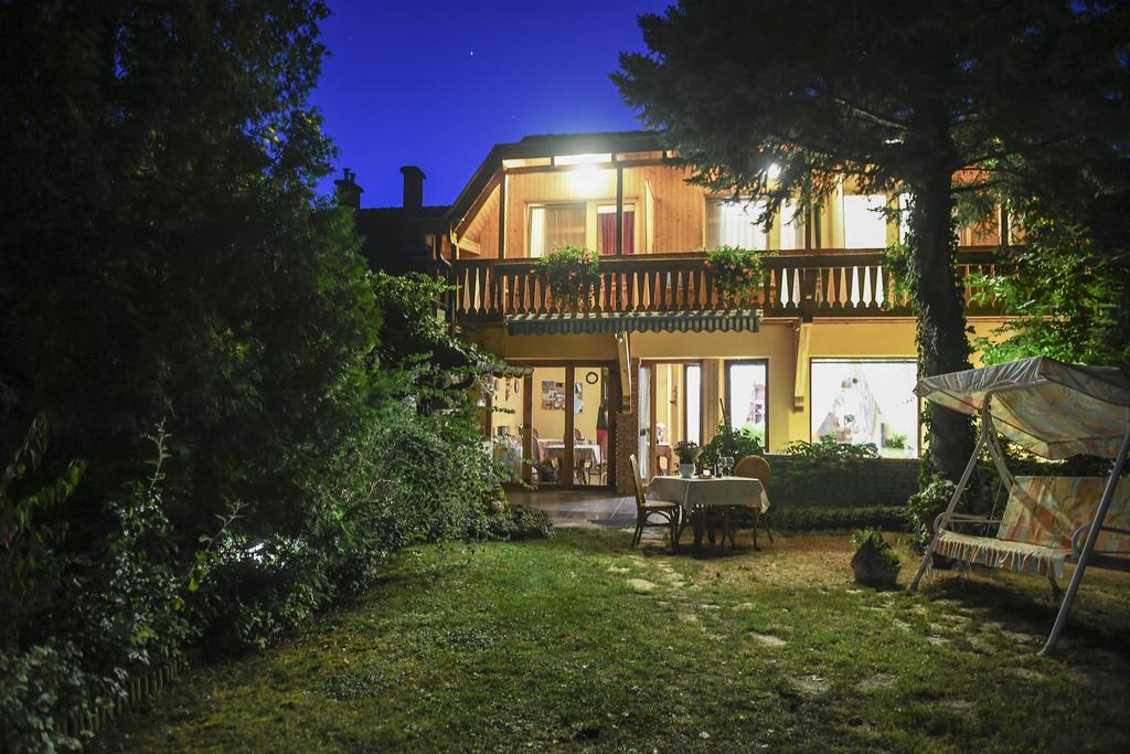 Siesta Vendeghaz Villa Eger Exteriör bild