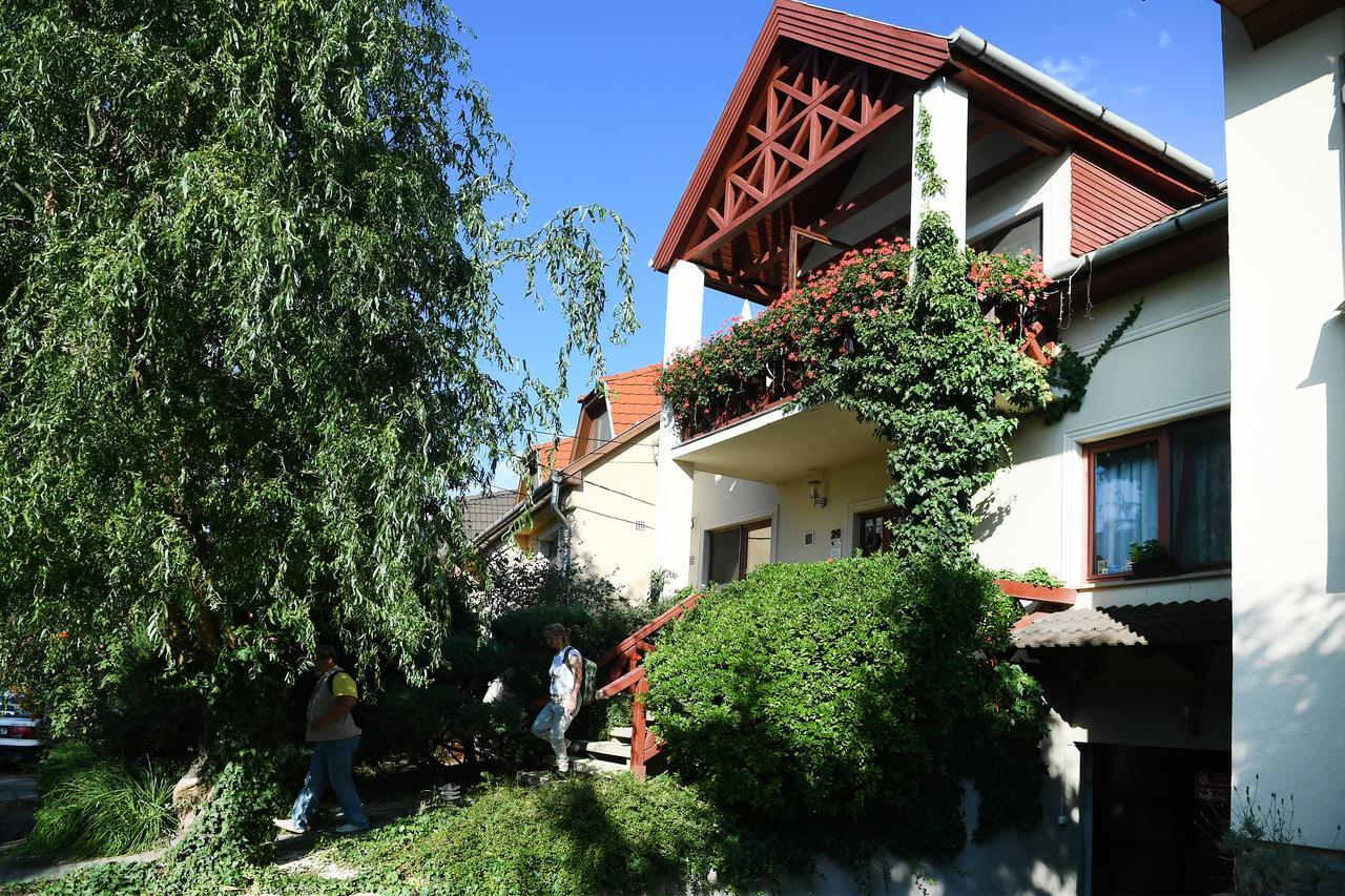 Siesta Vendeghaz Villa Eger Exteriör bild