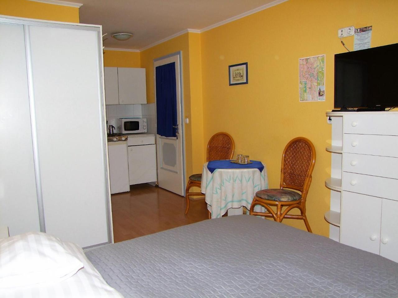 Siesta Vendeghaz Villa Eger Exteriör bild